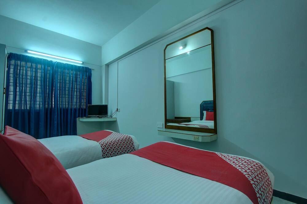 Hotel Padmam Madurai Exterior photo