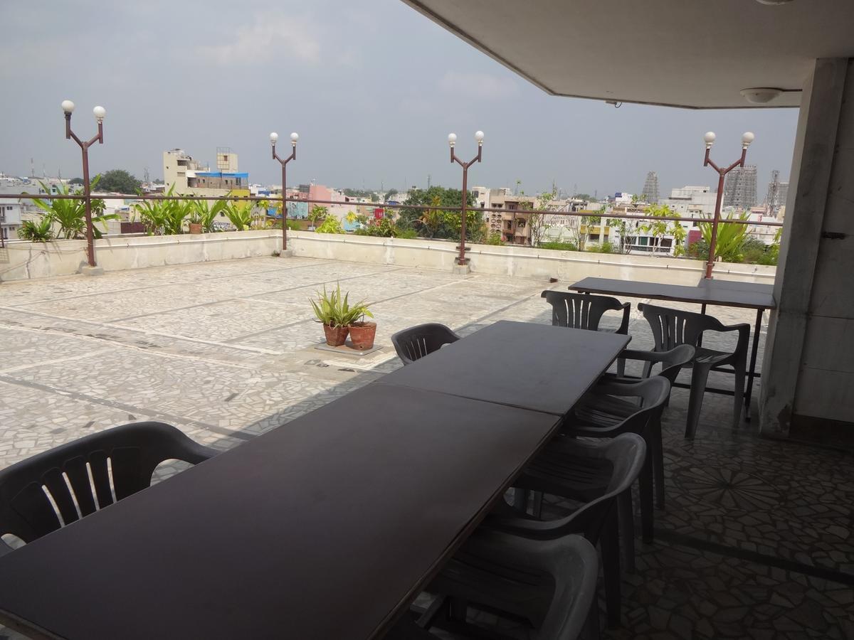 Hotel Padmam Madurai Exterior photo